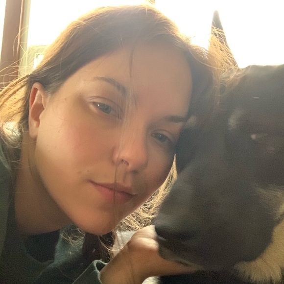 Meet your Posher, Gina - Picture 2 of 2